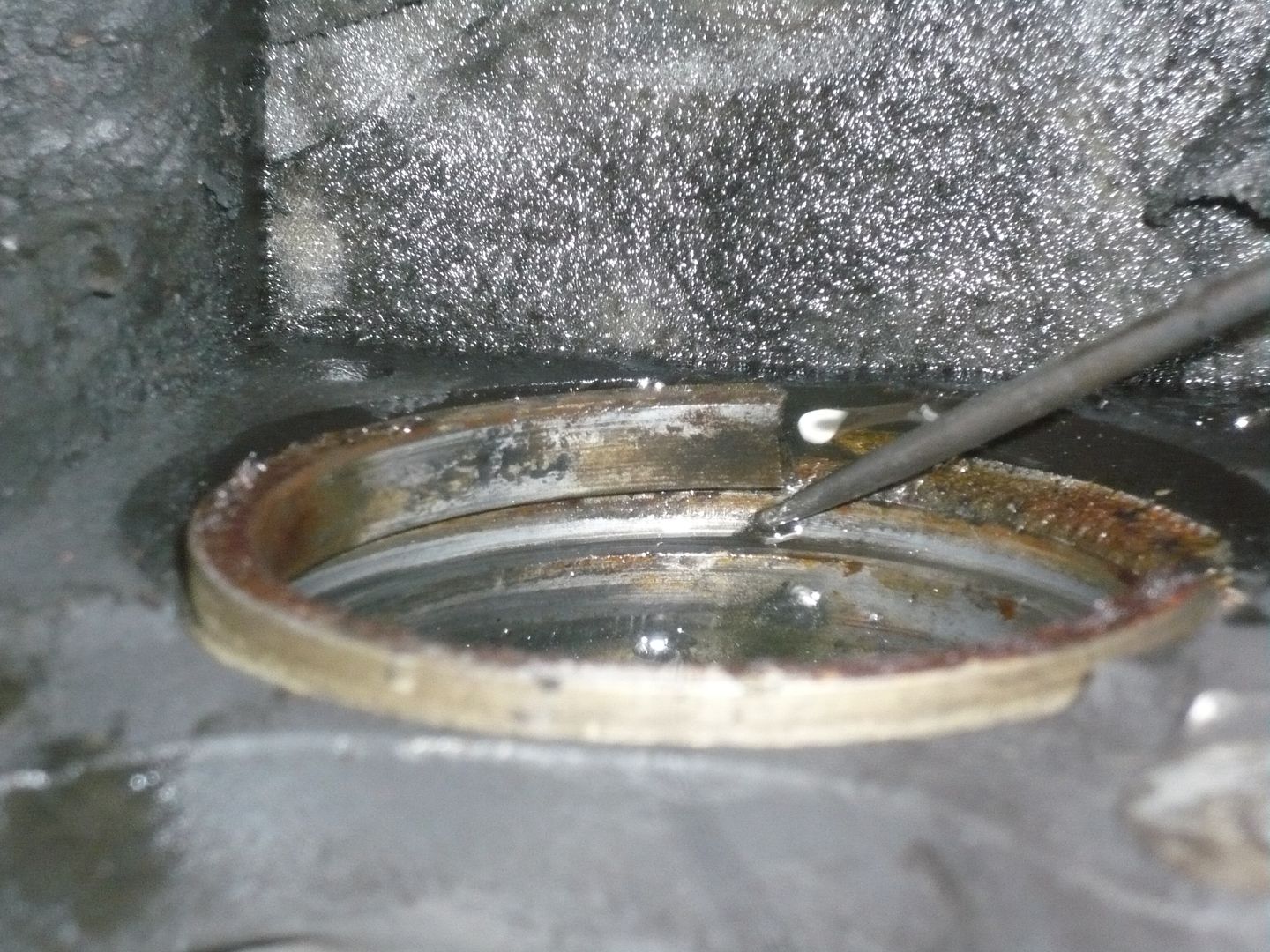 Front caliper failure in 280 SE, next in a litany of continuing faults!